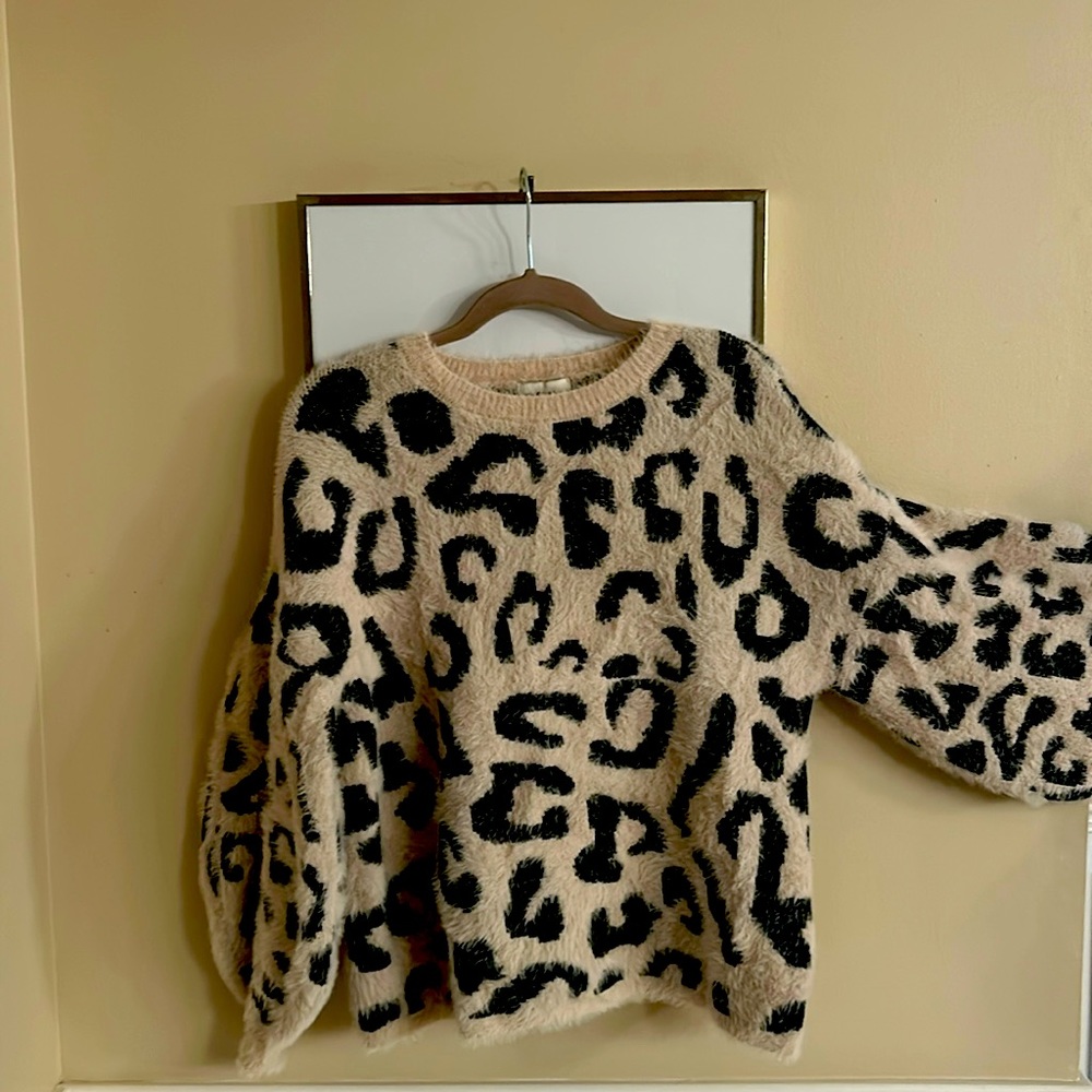 Fuzzy Cherish Leopard Print Sweater-Size Small